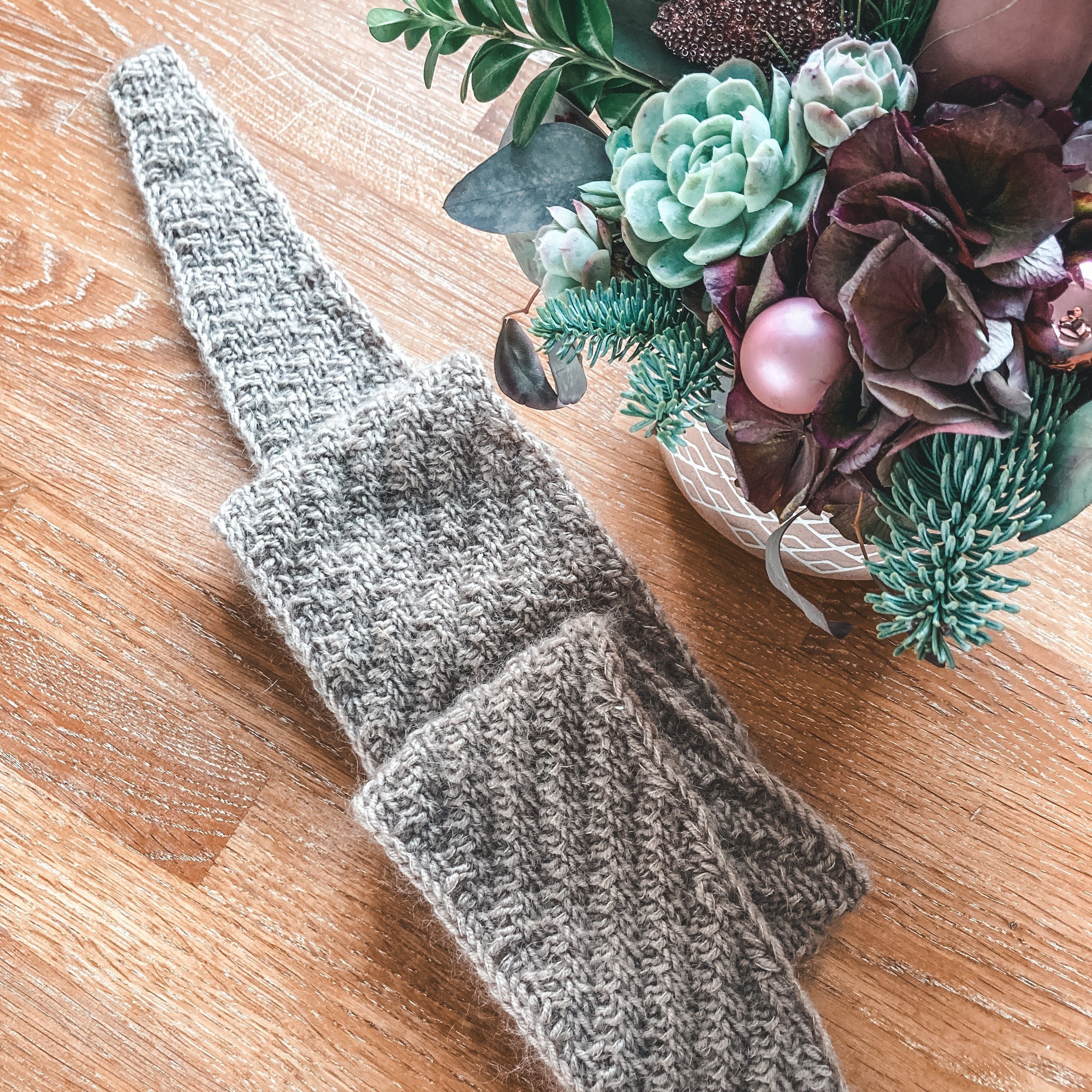 hobbii-anleitungen-fern-scarf-strickanleitung-schal-102-cm image 2