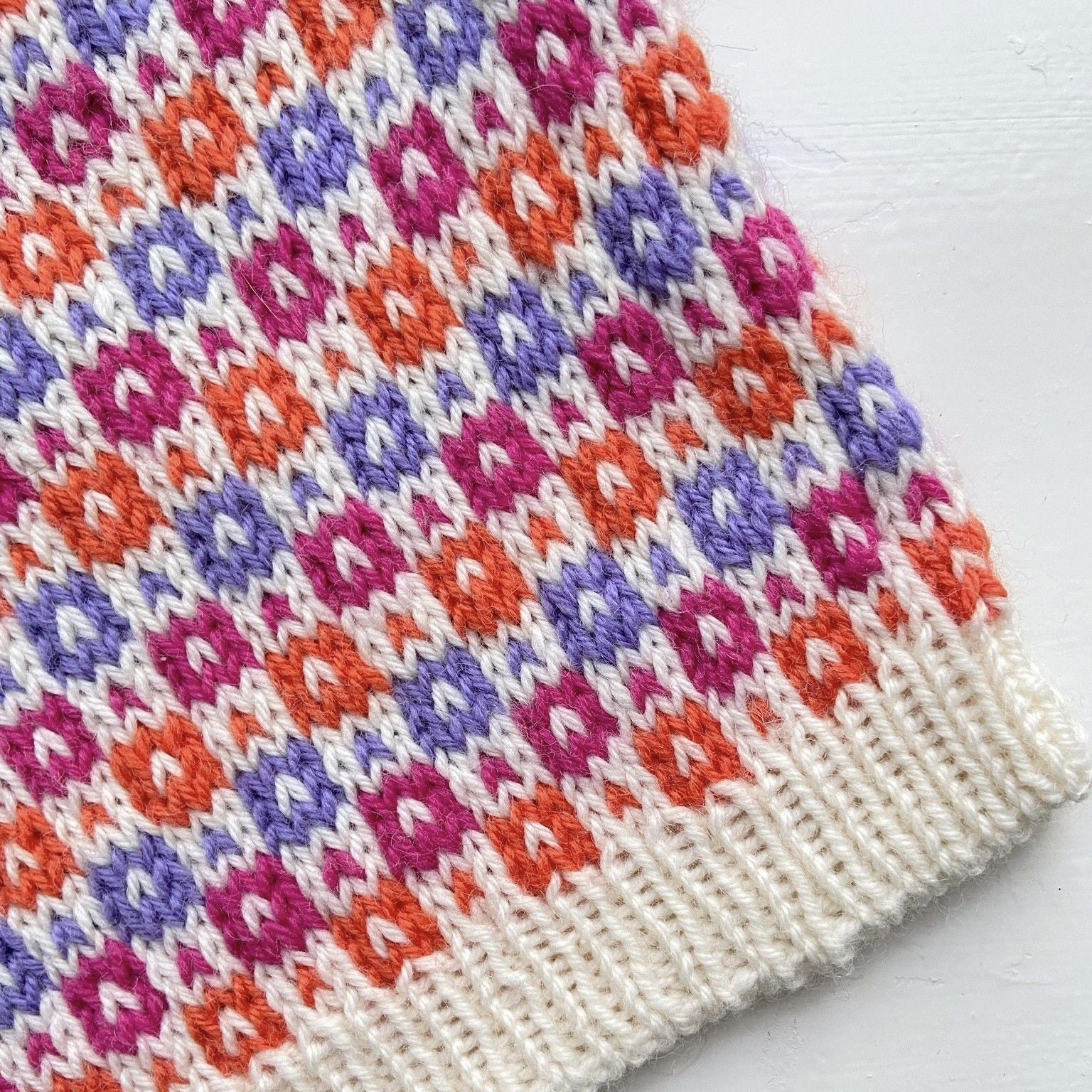 hobbii-easy-colour-babypullover-strickanleitung-0-2-monate image 3