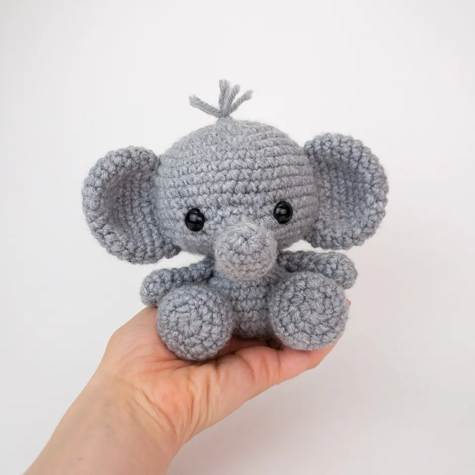hobbii-anleitungen-der-elefant-ellis-h-kelanleitung-pdf-one-size image 1
