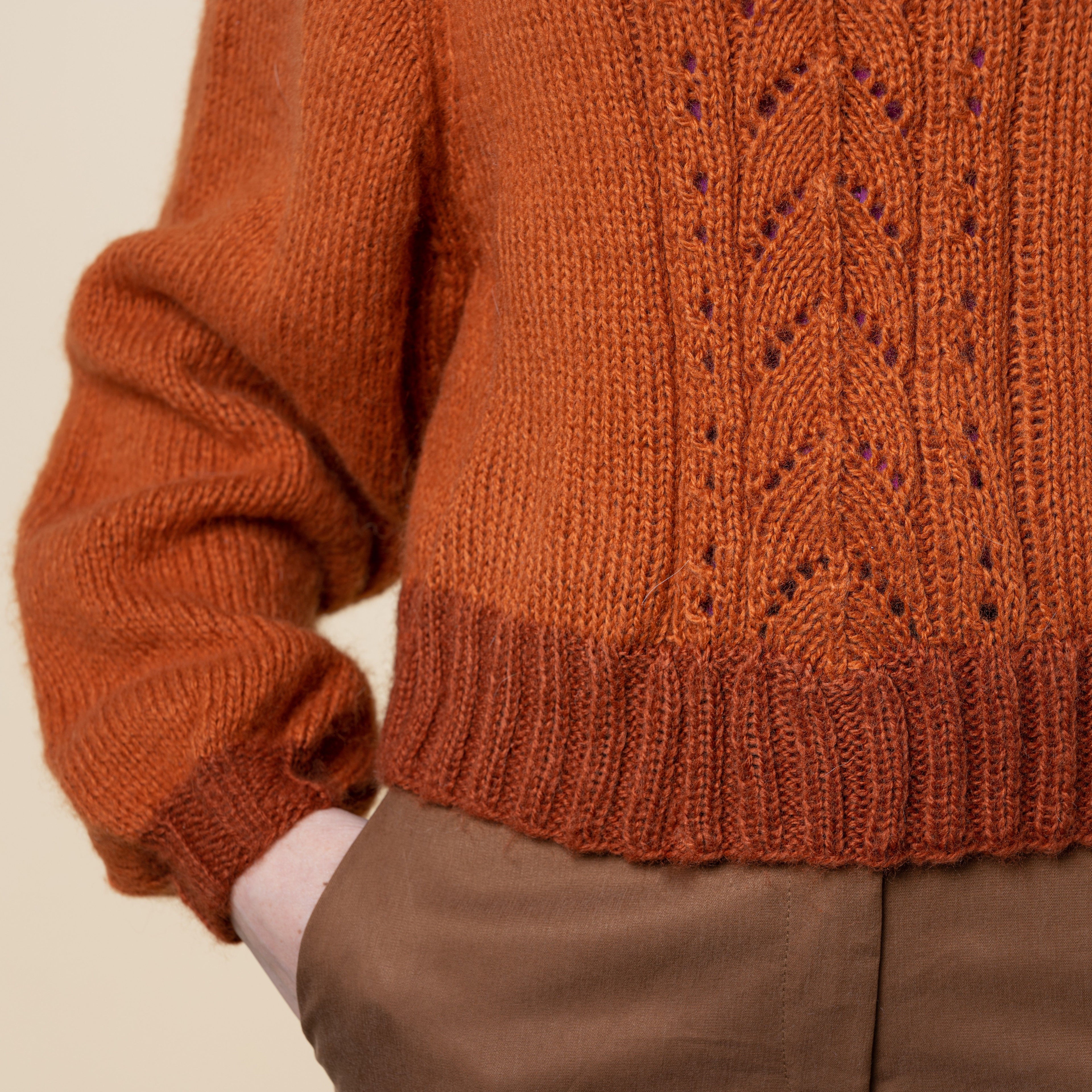 hobbii-fluffy-freya-pullover-strickanleitung-xs-3xl-lochmuster image 5