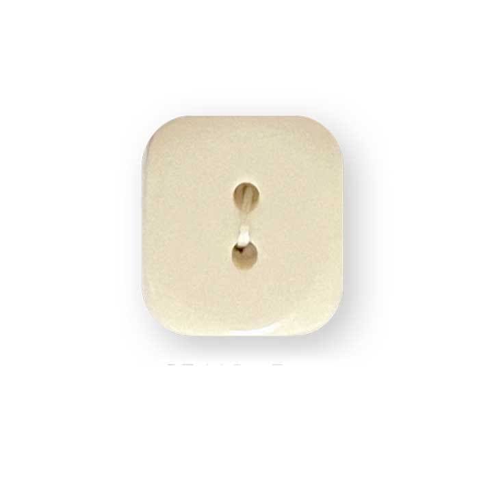 king-cole-haberdashery-square-plain-knopf-ecru-36-ligne image 1