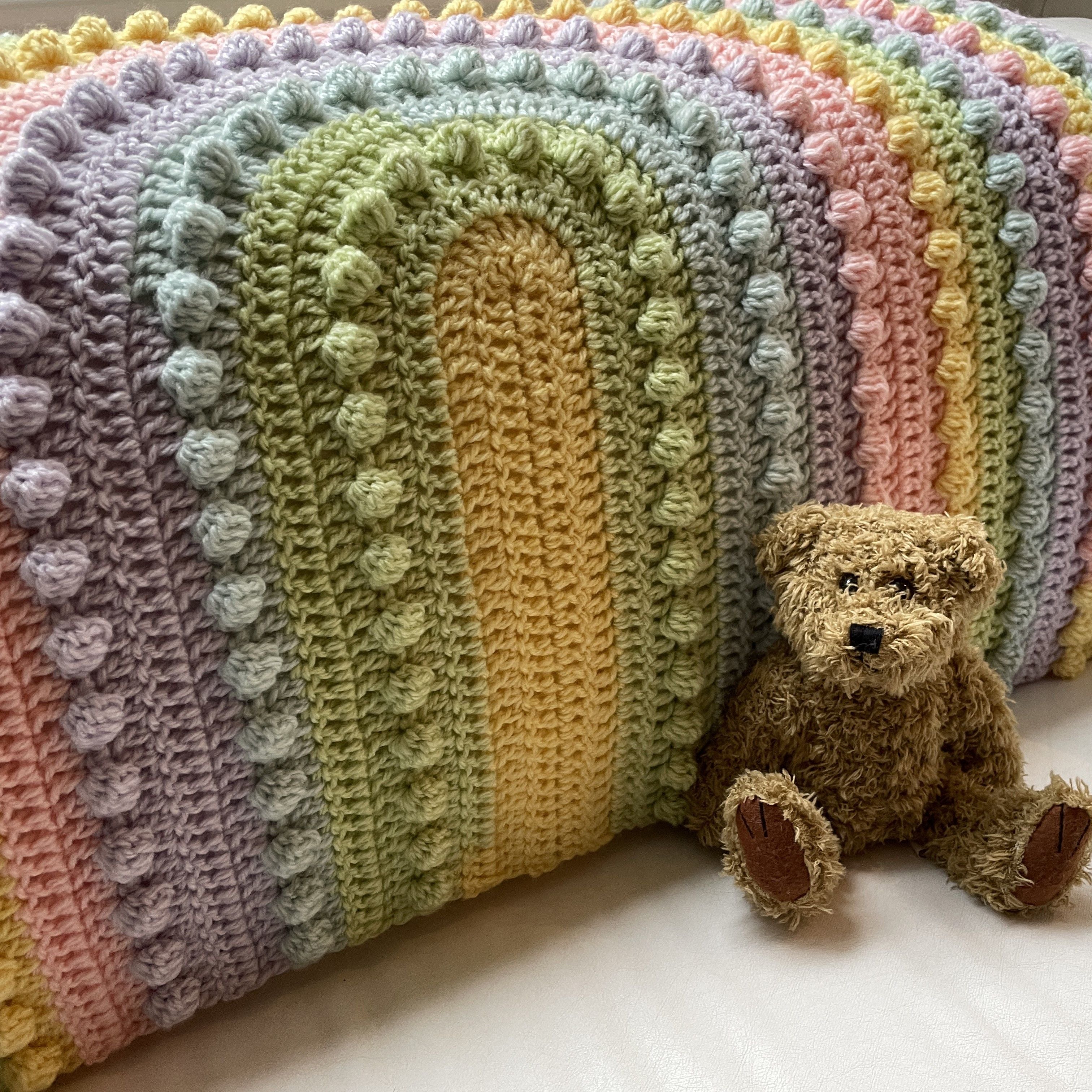 hobbii-anleitungen-lollipop-rainbow-decke-h-kelanleitung-babydecke image 4