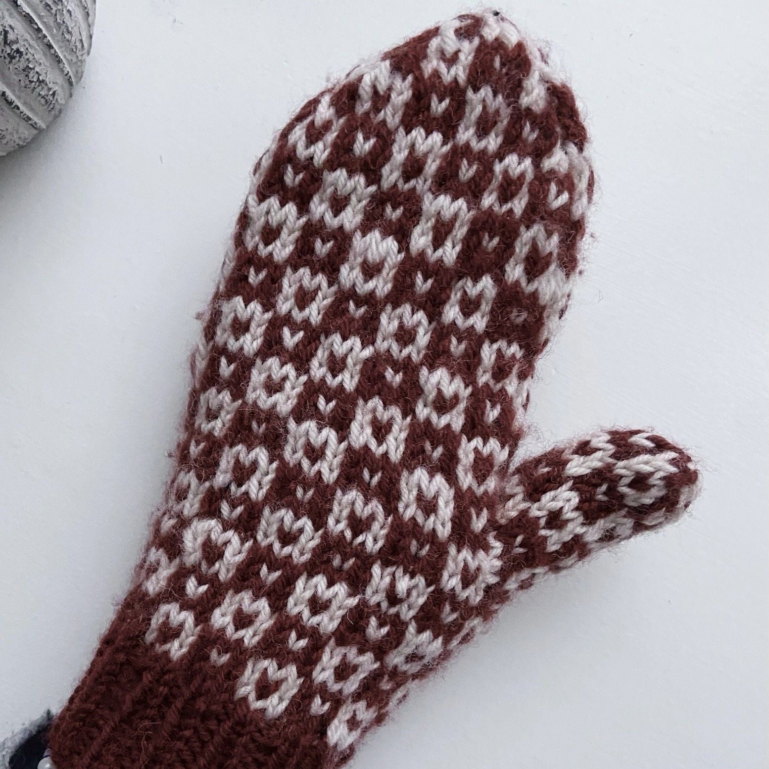 hobbii-anleitungen-easy-colour-mittens-f-ustlinge-s-m-l image 1