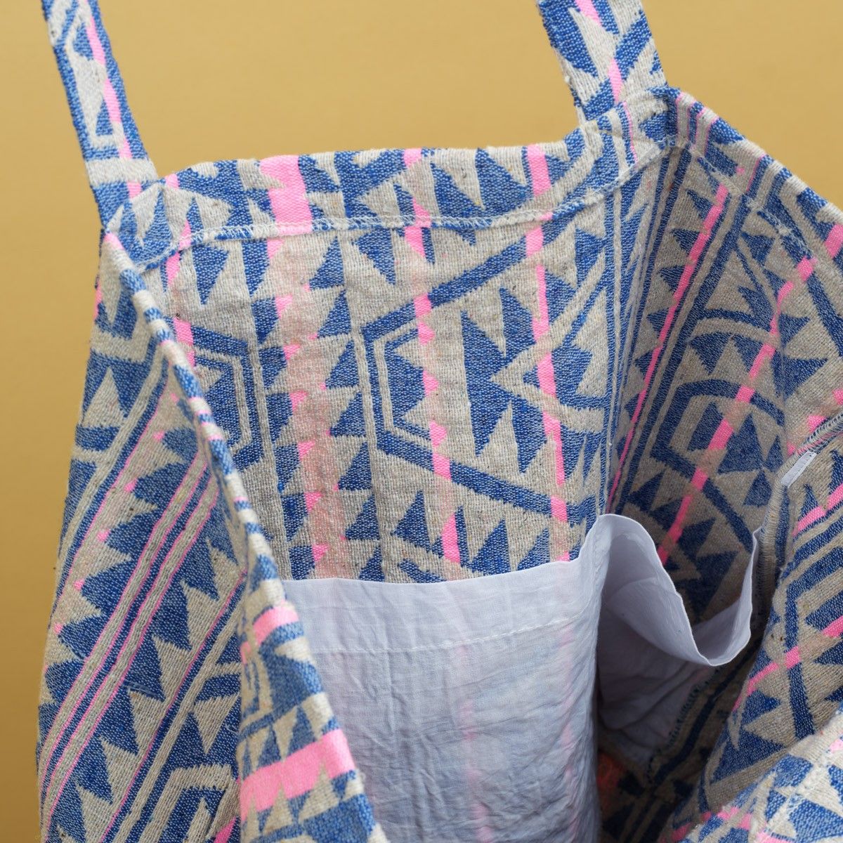 hobbii-jacquard-shopper-einkaufstasche-blue-tile-baumwolle image 4