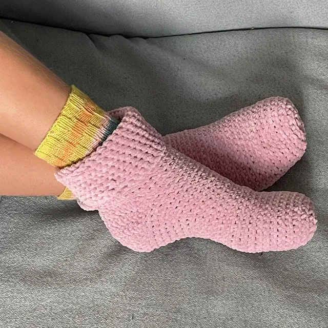 hobbii-anleitungen-hyggesokker-kindersocken-h-kelanleitung-2-3-jahre image 1