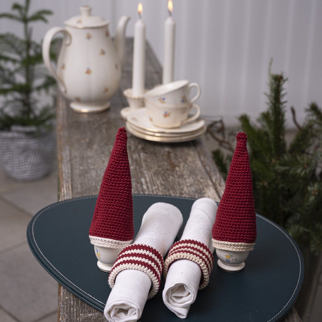 hobbii-anleitungen-omas-weihnachtsmorgen-h-kelanleitung-eierw-rmer image 2