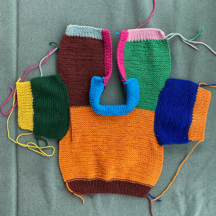hobbii-ultra-easy-polo-cardigan-baby-strickanleitung-0-3-monate-anf-nger image 2