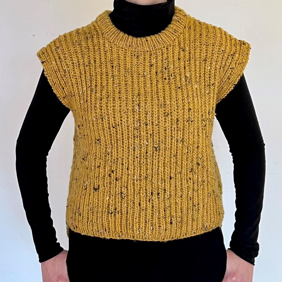 hobbii-anleitungen-aspen-slipover-strickanleitung-xs-3xl-pdf image 1