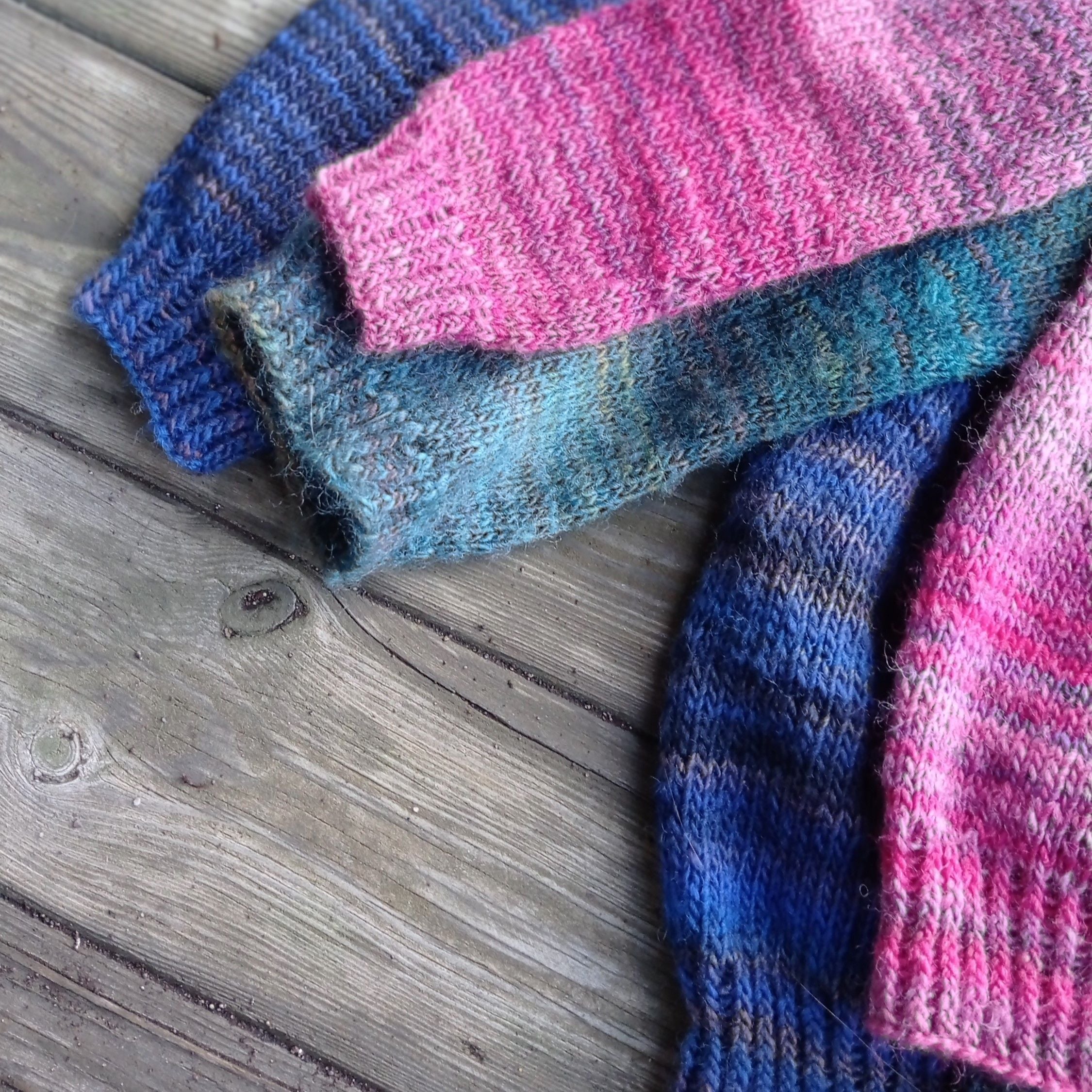 hobbii-triangle-sweater-strickanleitung-xxs-xxl-dreiecksmuster image 6