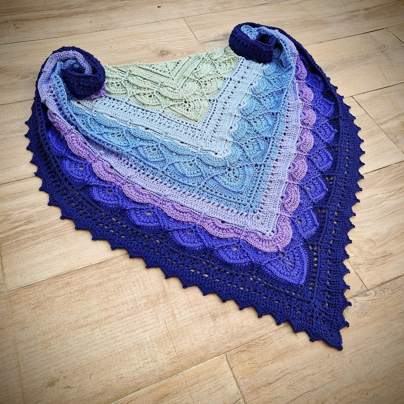 hobbii-anleitungen-moroccanminttea-strickanleitung-tuch-one-size image 3
