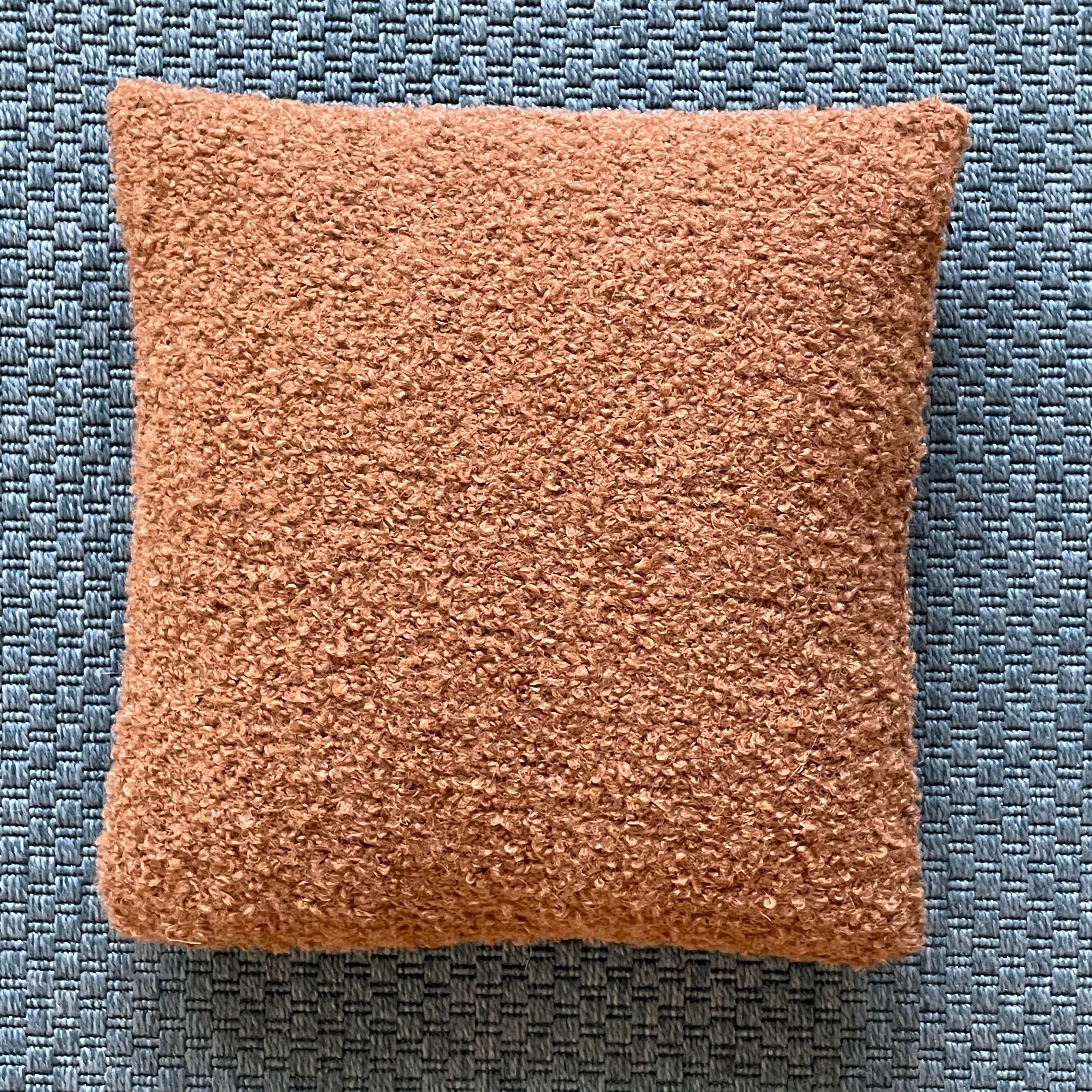hobbii-anleitungen-coco-kissenbezug-h-kelanleitung-40x40-cm image 4