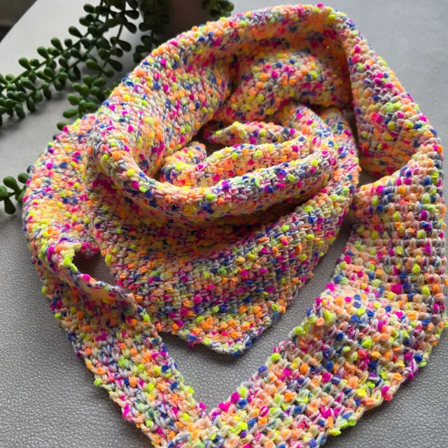 hobbii-candy-moss-stitch-schal-strickanleitung-one-size-moosmuster image 1