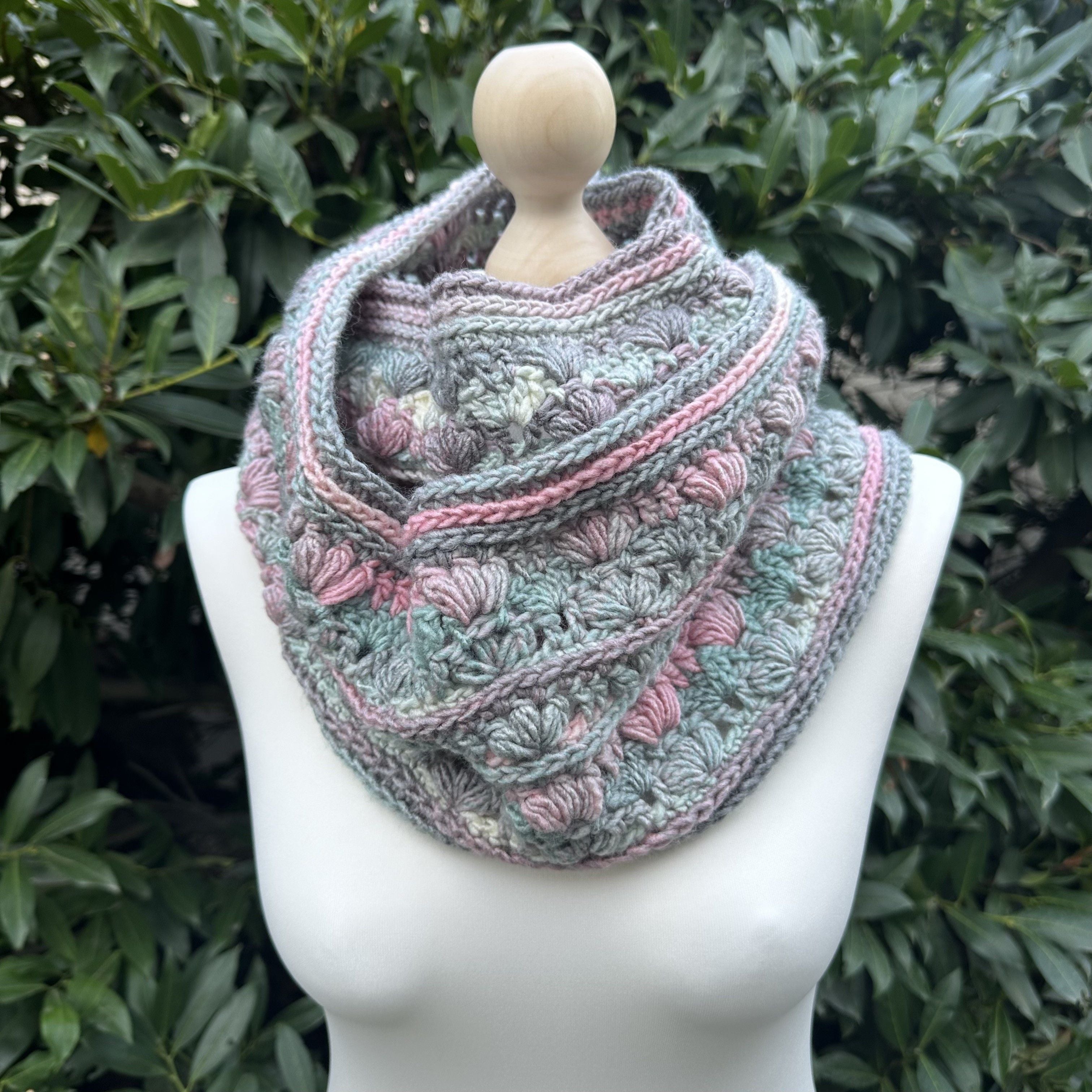 hobbii-amari-rundschal-strickanleitung-one-size image 3