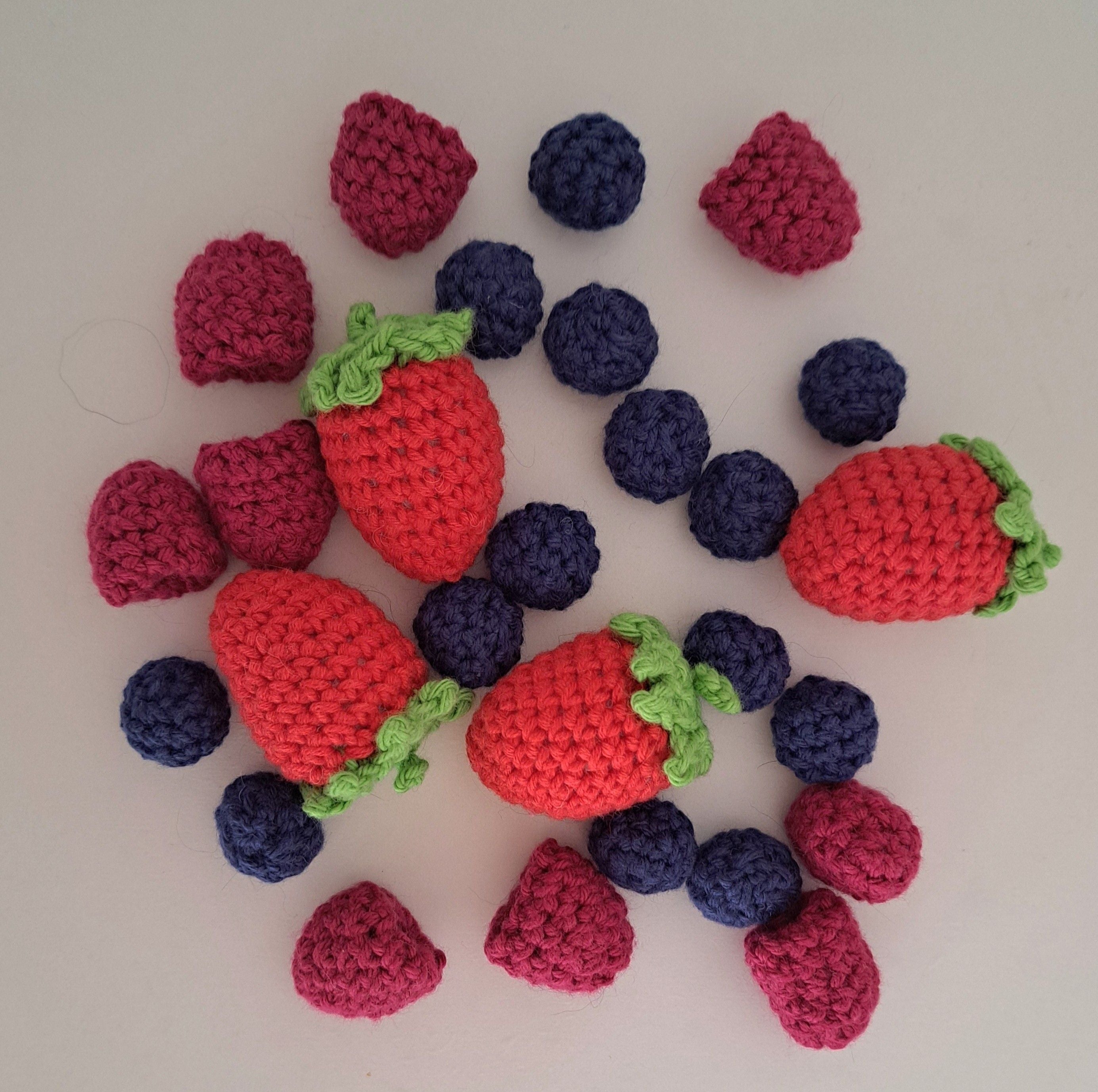 hobbii-anleitungen-waffeln-und-beeren-h-kelanleitung-spielk-che image 3