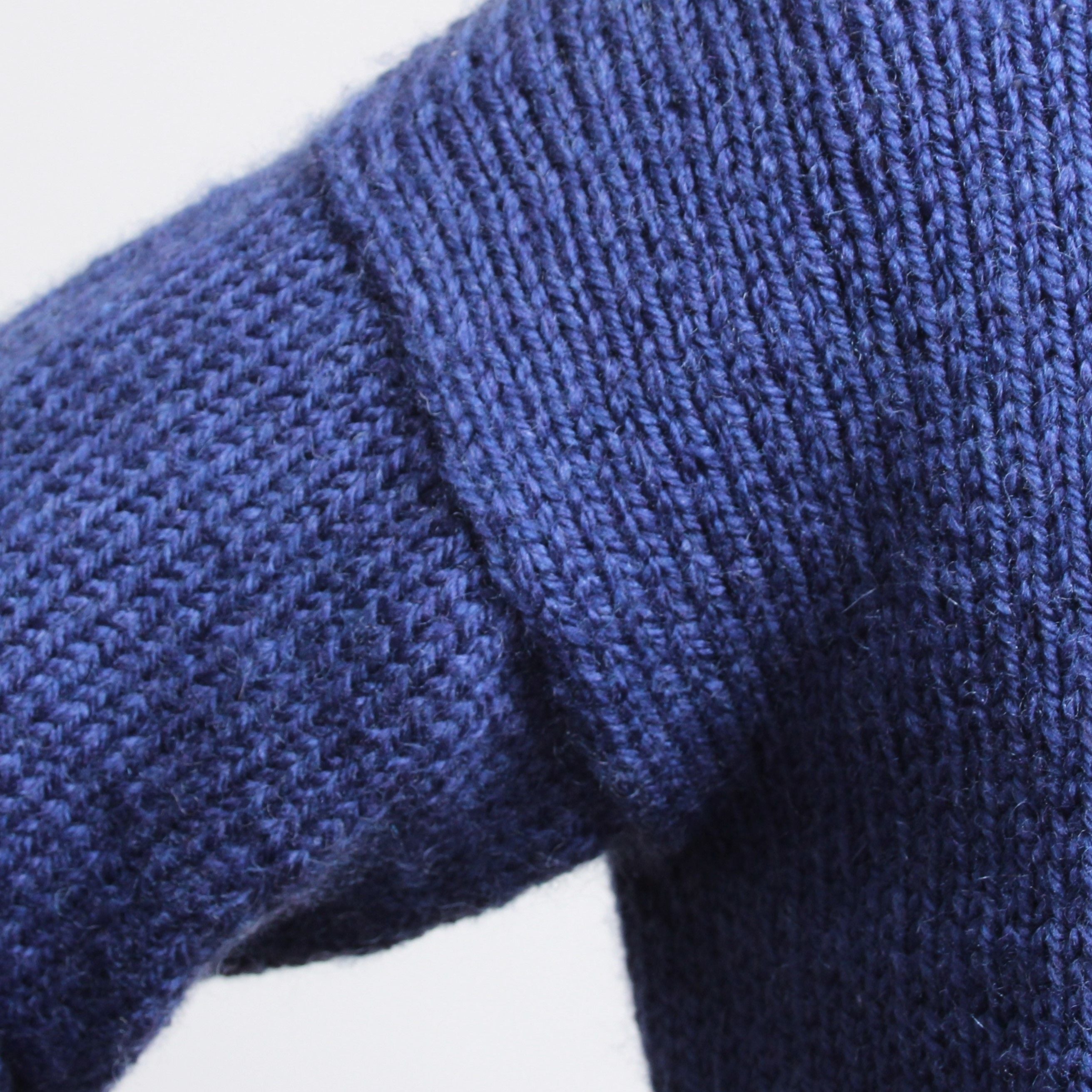 hobbii-anleitungen-willi-pullover-strickanleitung-mit-rei-verschluss image 3