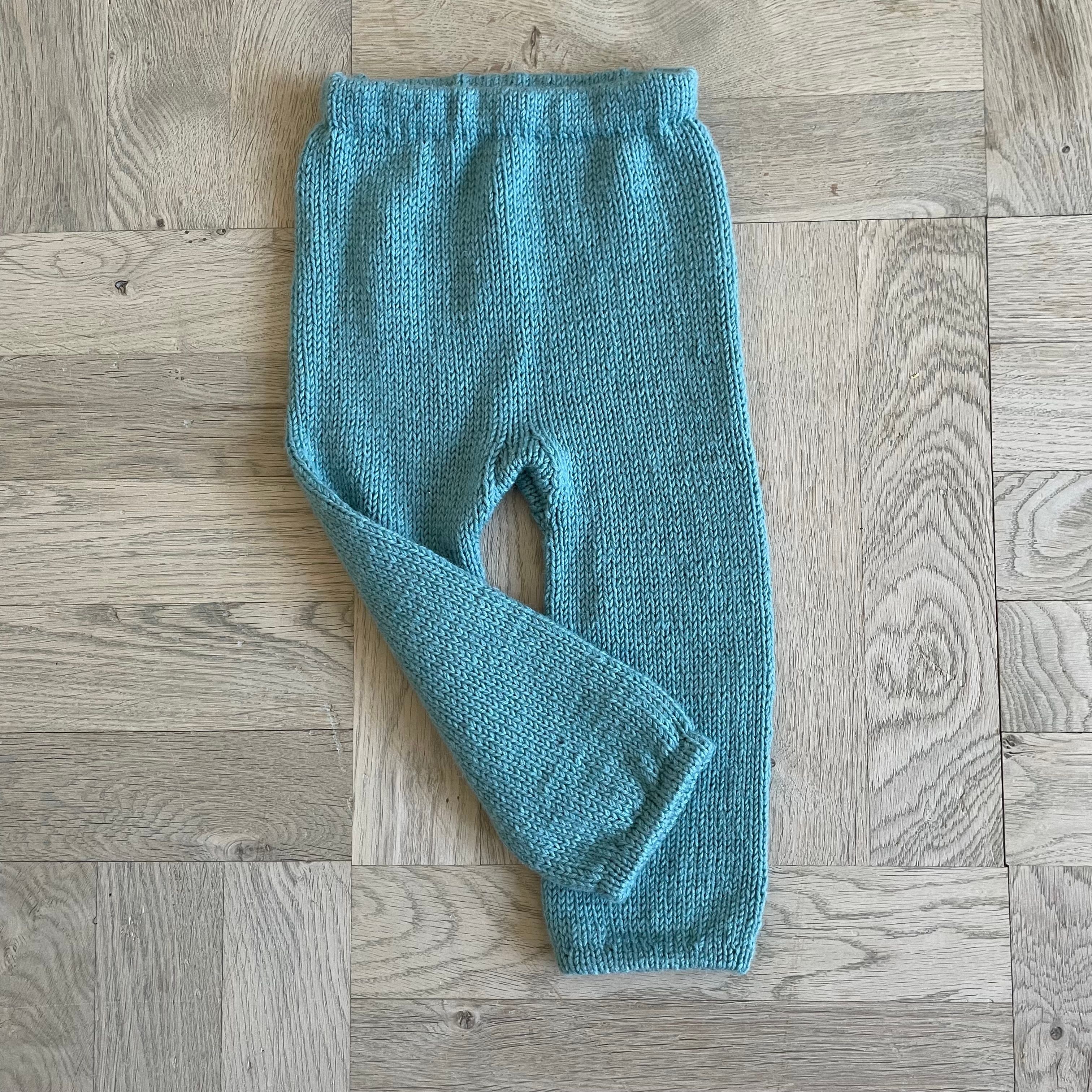 hobbii-casey-babyhose-strickanleitung-gr-1-jahr-waschbar image 4