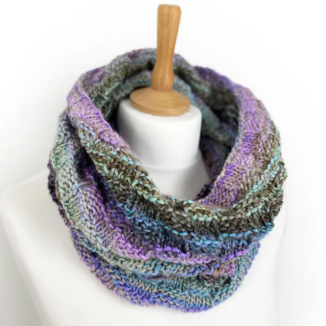 hobbii-arizona-halsw-rmer-strickanleitung-one-size-anf-nger image 1