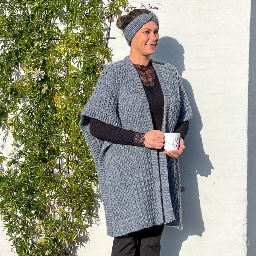 hobbii-anleitungen-fluffy-hygge-poncho-h-kelanleitung-onesize image 5