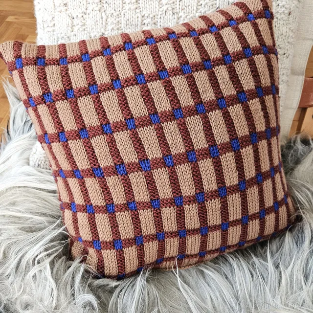 hobbii-karos-und-rechtecke-kissen-anleitung-small-pdf image 1
