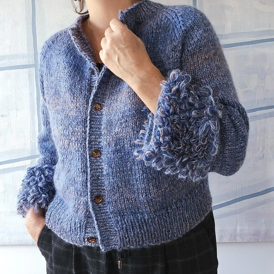 hobbii-beate-jacke-strickanleitung-gr-xs-2xl-festlich image 1