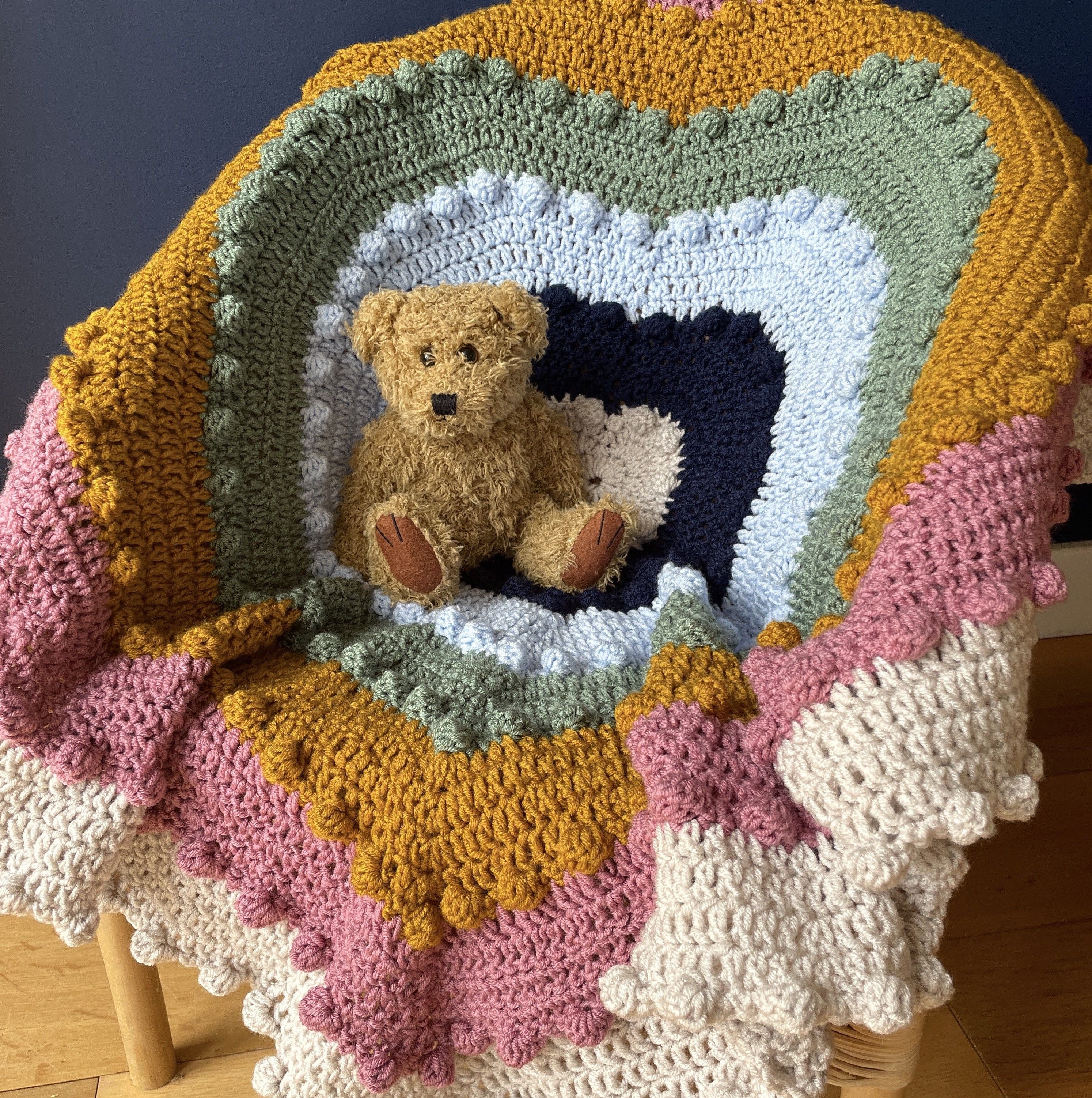 hobbii-atria-bobble-heart-decke-h-kelanleitung-100x100-cm image 6