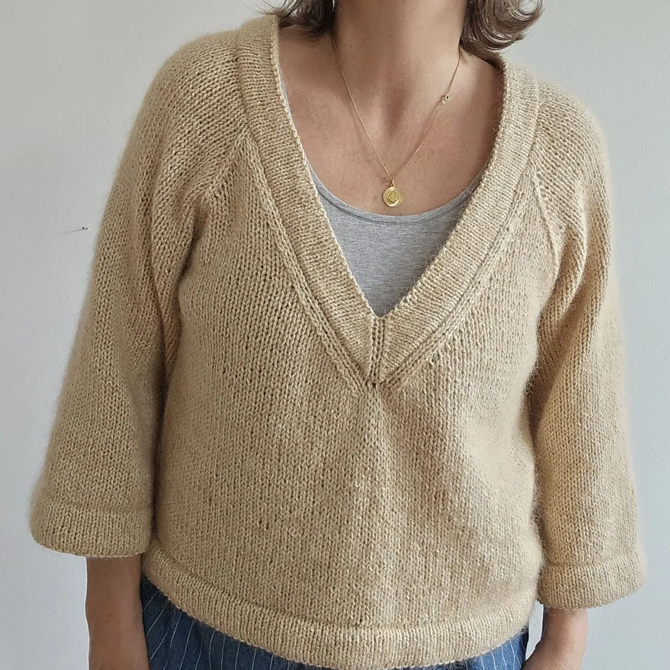 hobbii-silky-v-pulli-strickanleitung-pdf-s-2xl image 1