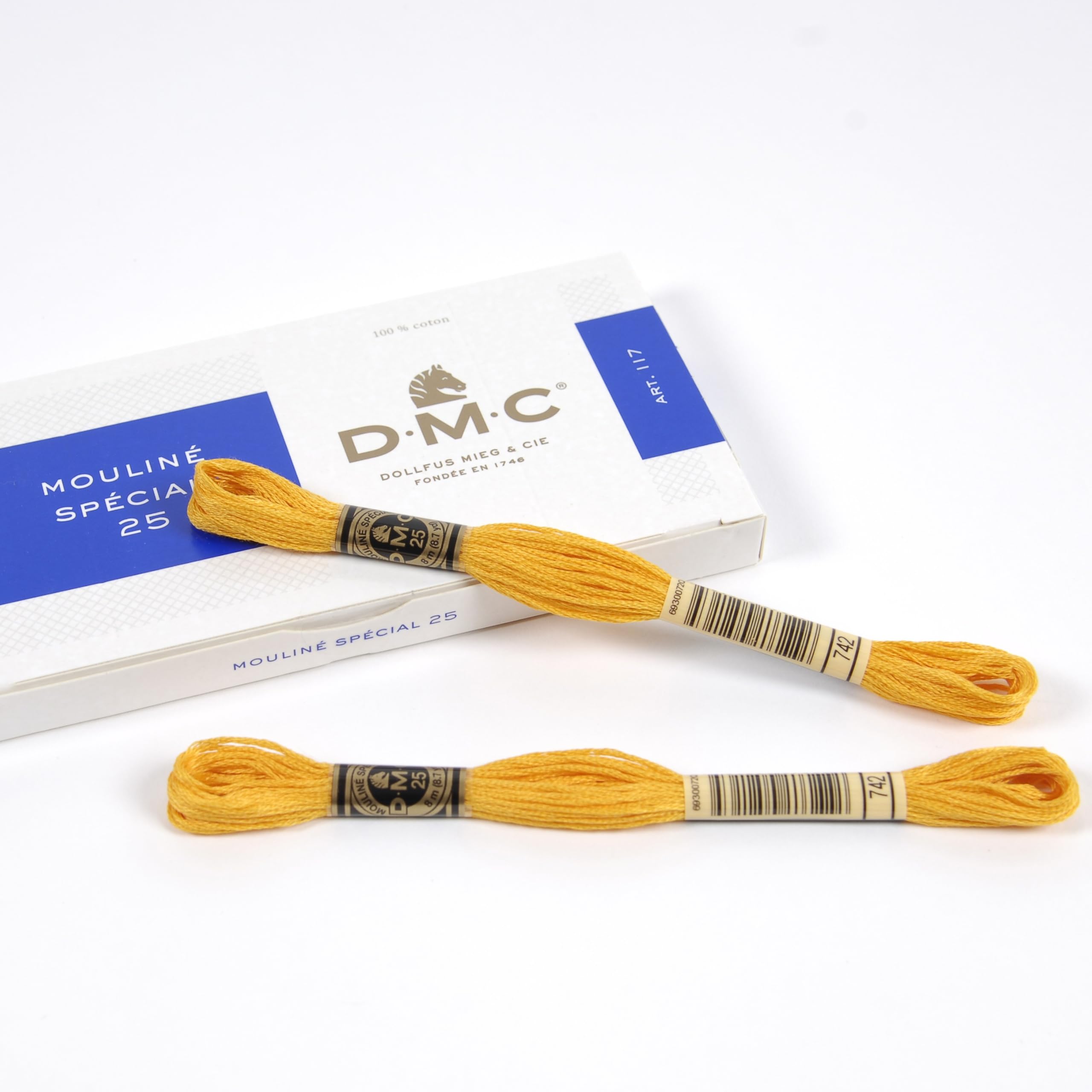dmc-mouline-special-117mc-0742-sticktwist-gelb-8-m-baumwolle image 3
