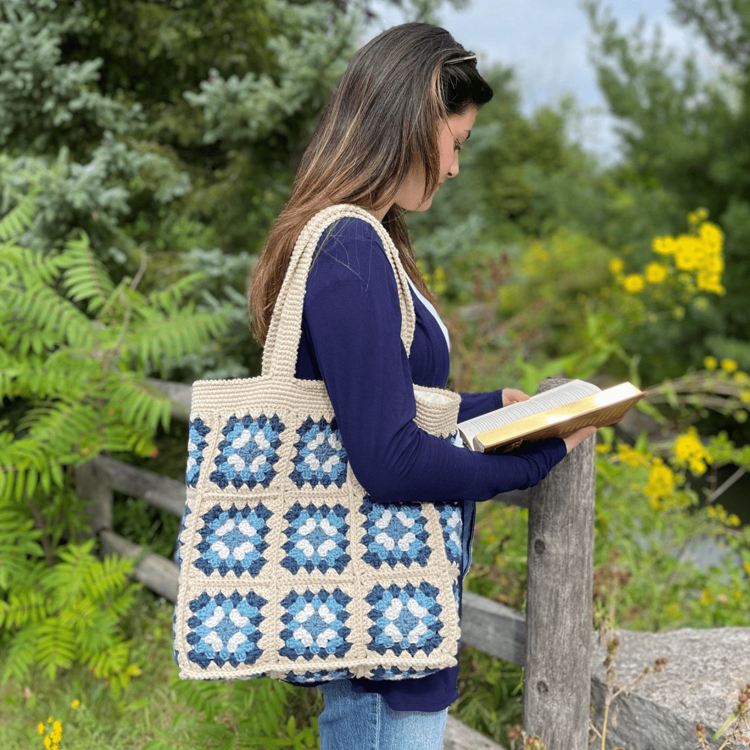 hobbii-anleitungen-stevie-tote-h-keltasche-granny-squares-one-size image 6