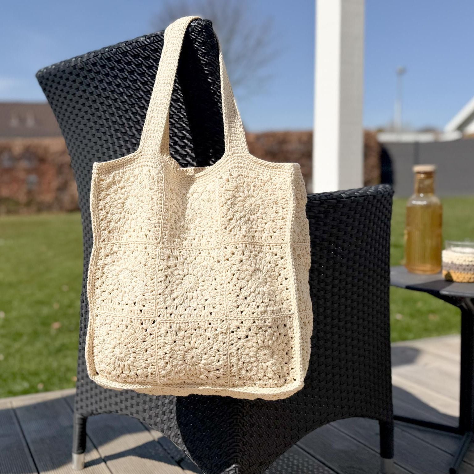 hobbii-anleitungen-nordic-bloom-tasche-one-size-h-kelanleitung image 1
