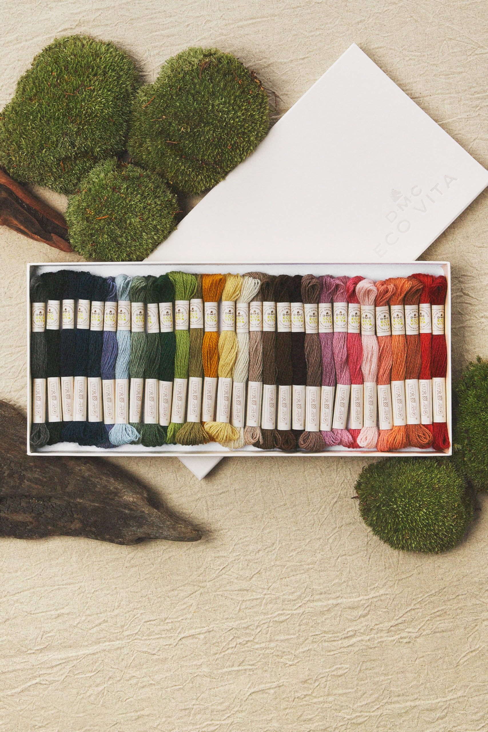dmc-eco-vita-sammlerbox-30-farben-bio-wollgarn image 2