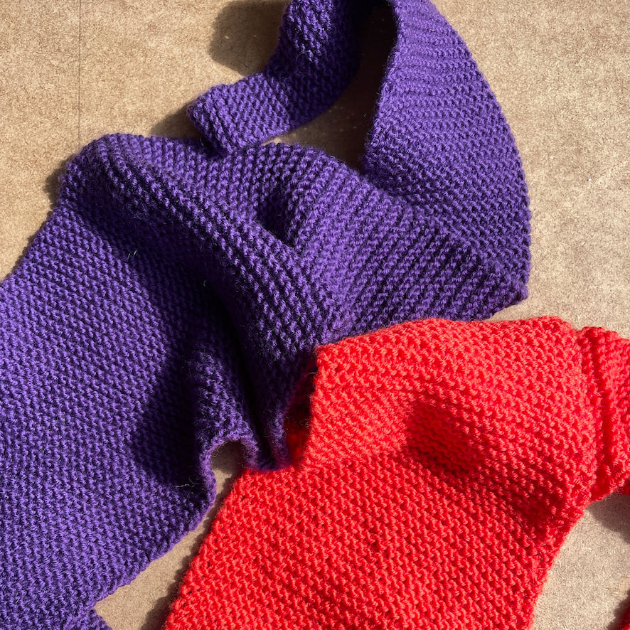 hobbii-anleitungen-ultra-easy-scarf-strickanleitung-one-size-krausrippe image 4