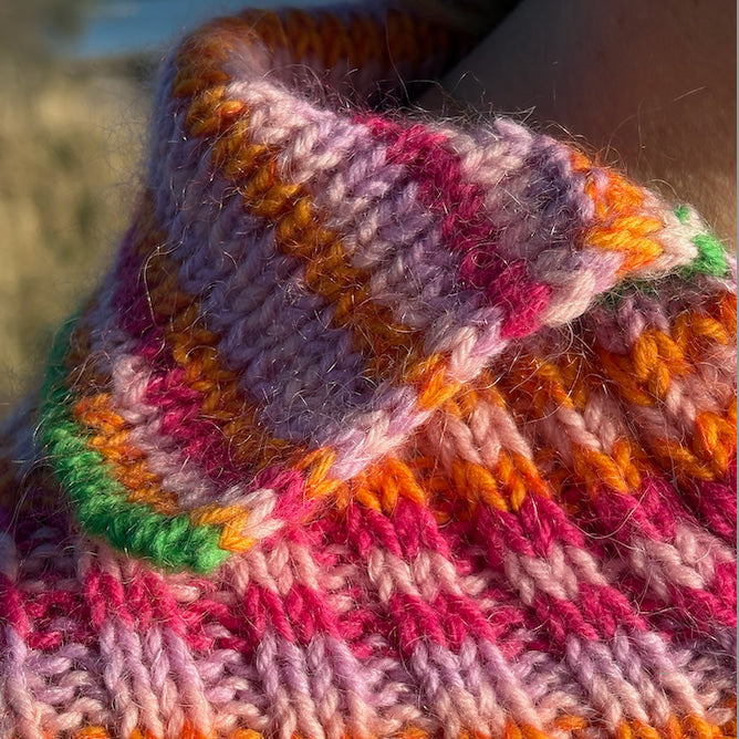 hobbii-easy-wide-rib-polo-sweater-strickanleitung image 3