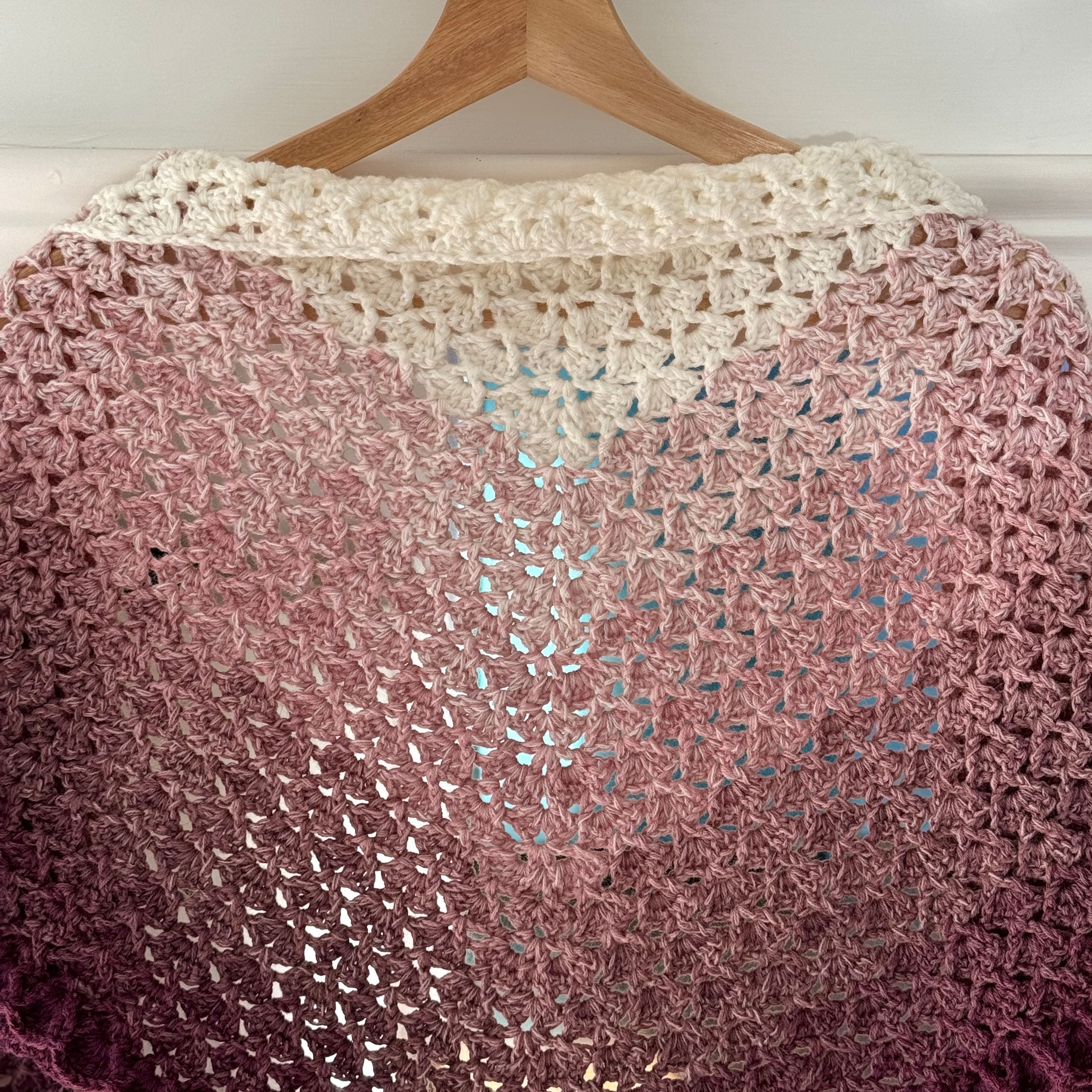 hobbii-amethyst-h-kelanleitung-schal-dreieckstuch image 7