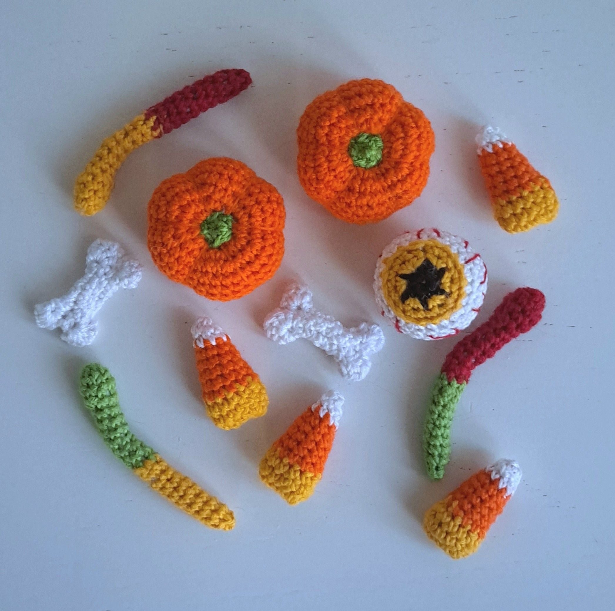 hobbii-anleitungen-halloween-s-igkeiten-h-kelanleitung-k-rbis image 1