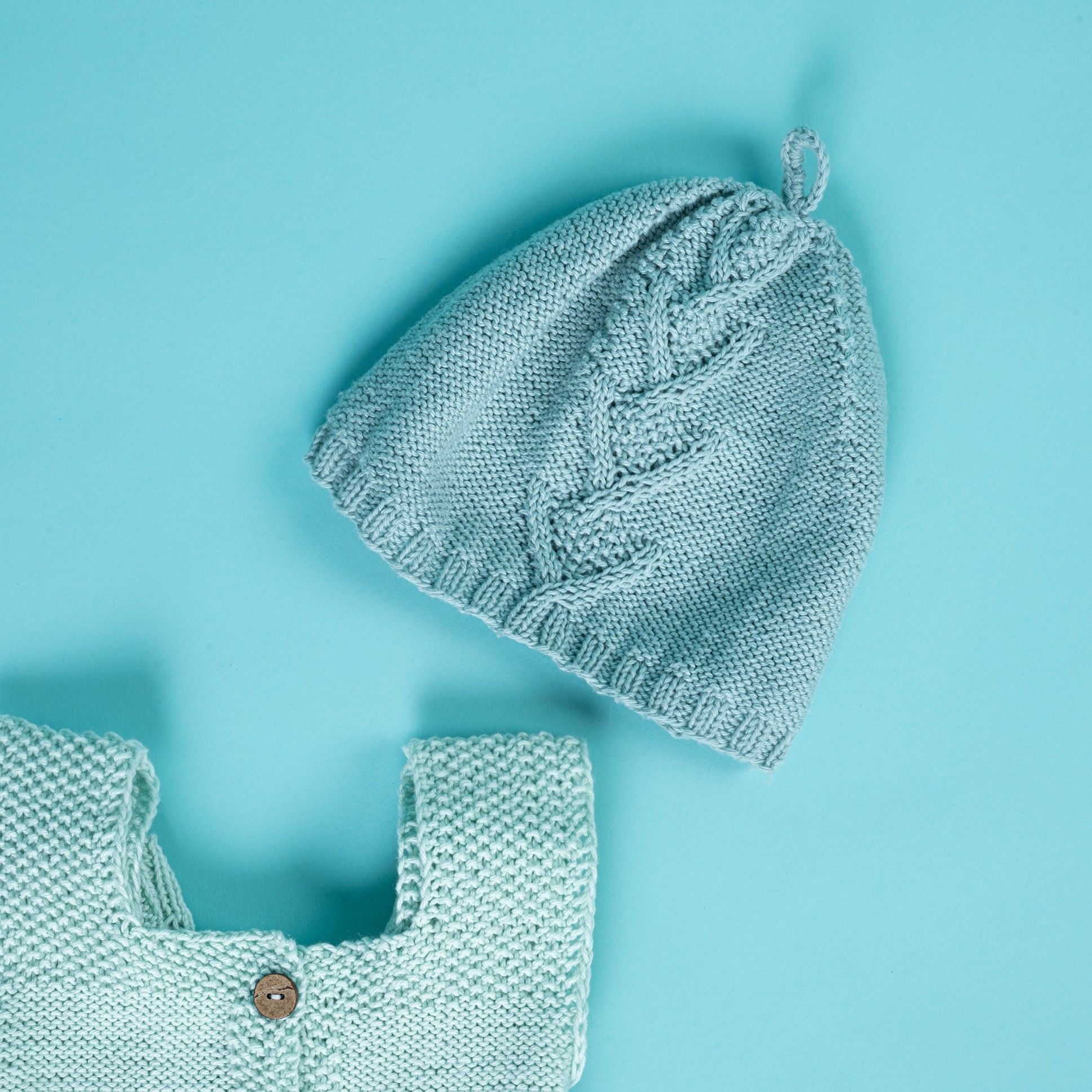 hobbii-anleitungen-sam-suss-kinderm-tze-strickanleitung-baby image 4