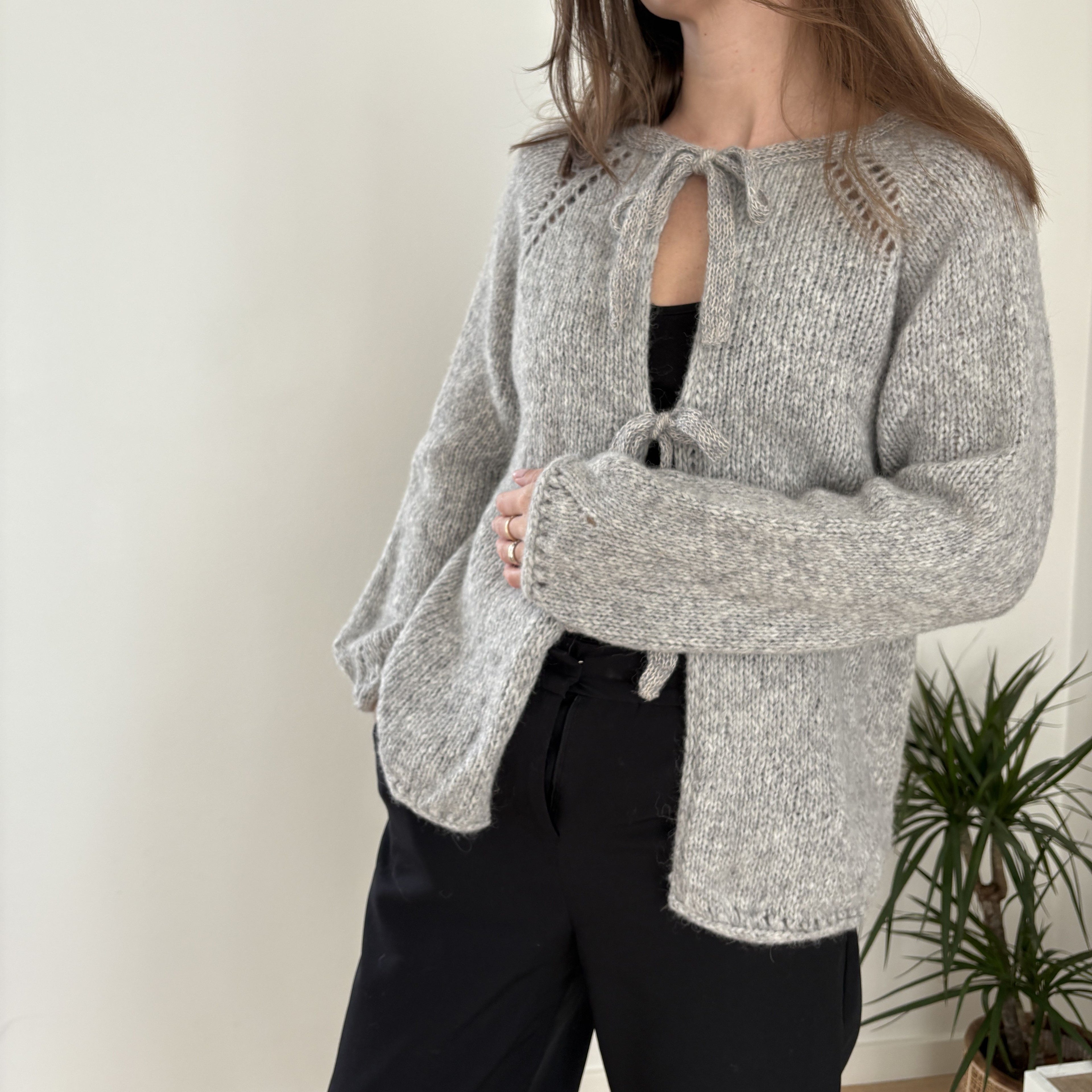 hobbii-willow-bow-cardigan-strickanleitung-pdf-oversized image 3