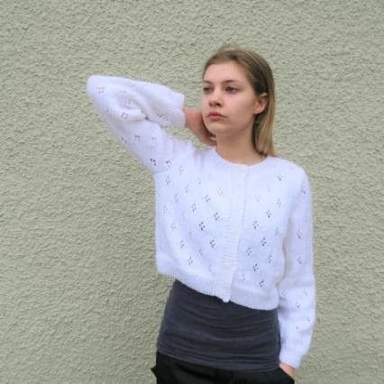hobbii-anleitungen-olivia-strickanleitung-cardigan-xs-lochmuster image 2