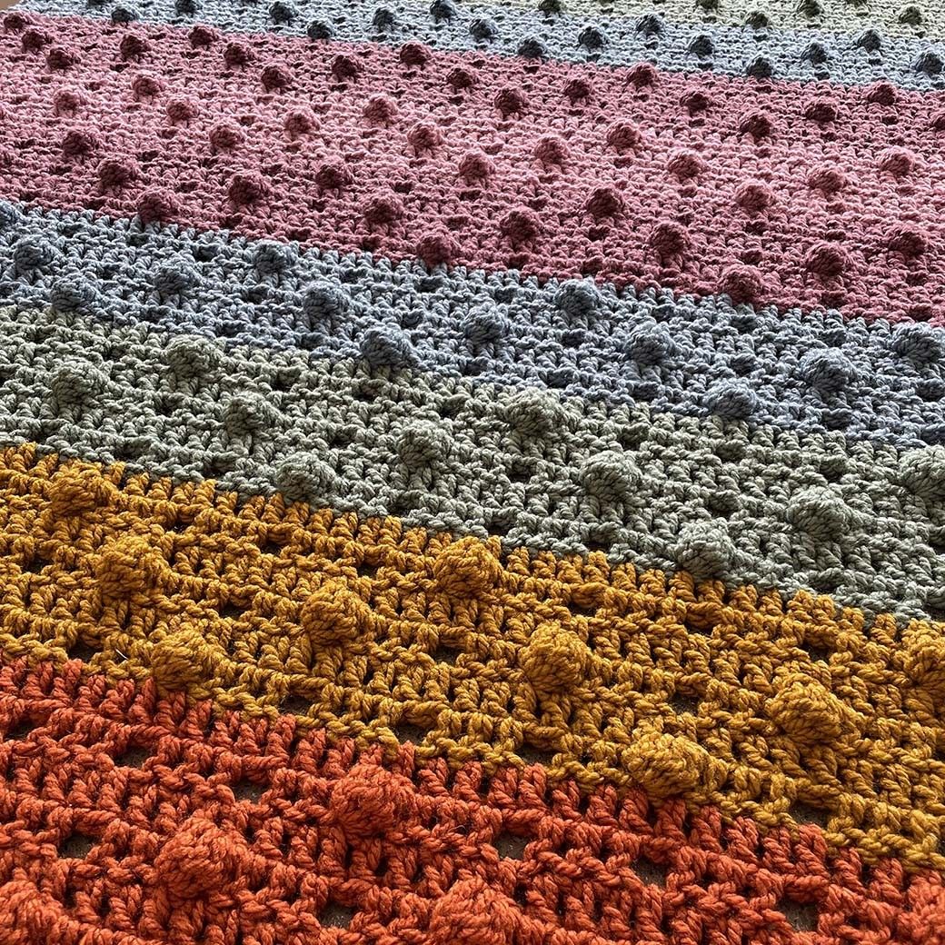 hobbii-anleitungen-chunky-chevron-decke-120x155-h-kelanleitung image 4