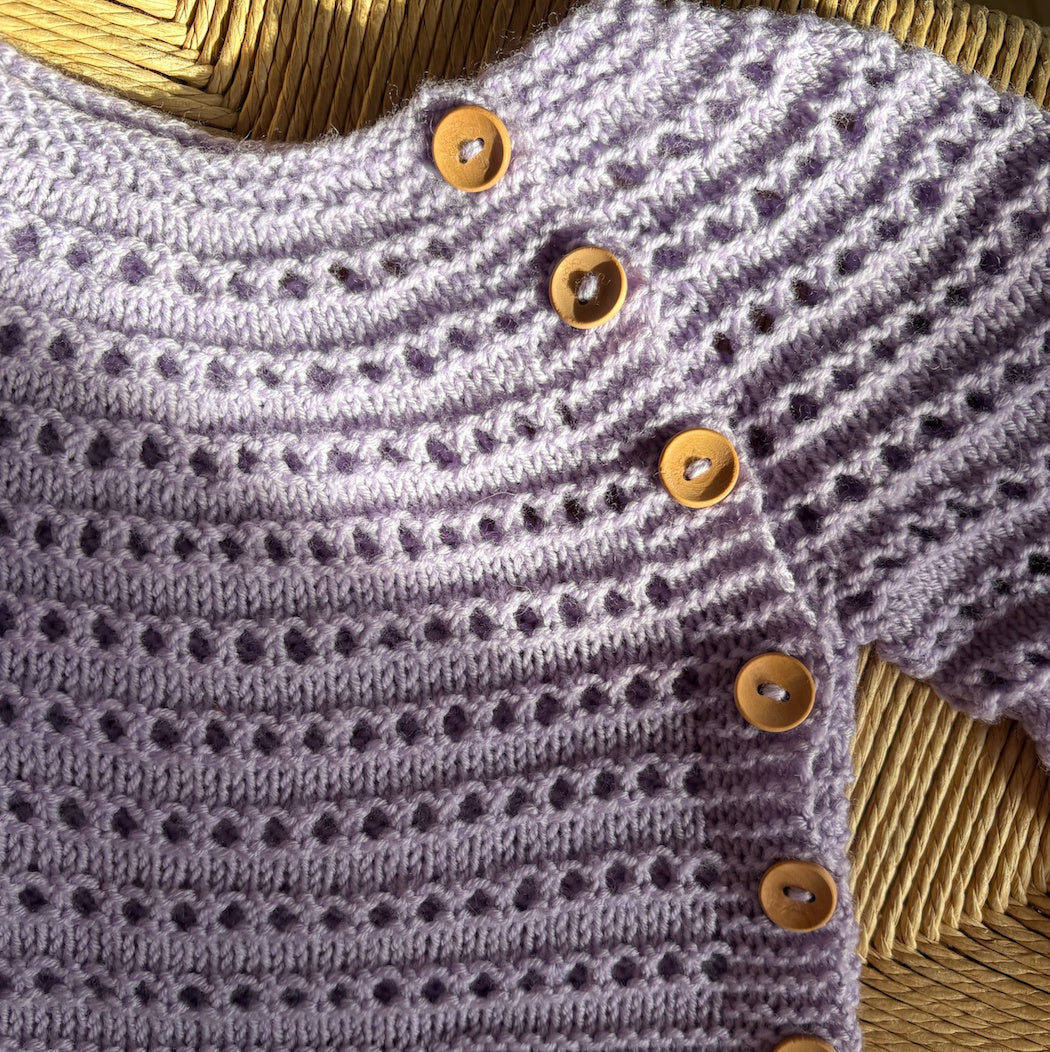 hobbii-easy-spring-cardigan-baby-strickjacke-0-24-monate image 3