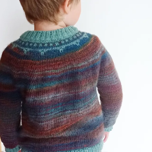 hobbii-anleitungen-easy-winter-glow-kinderpullover-2-14j-pdf image 1