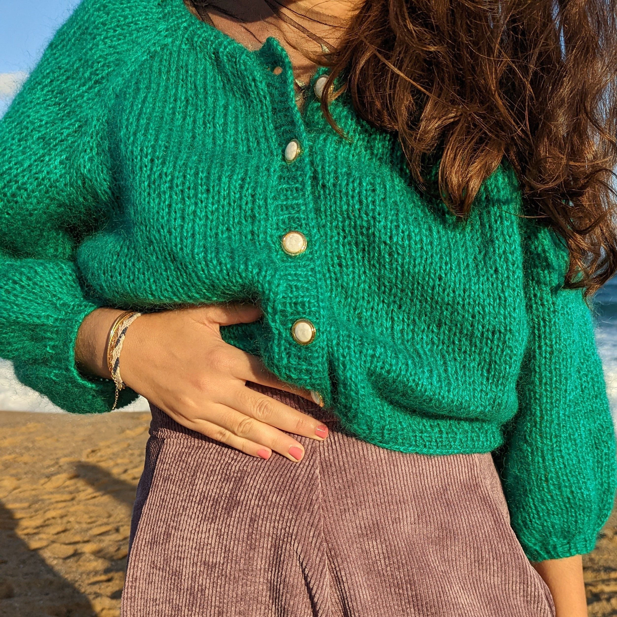 hobbii-chou-jacke-strickanleitung-pdf-oversize-kurz image 1