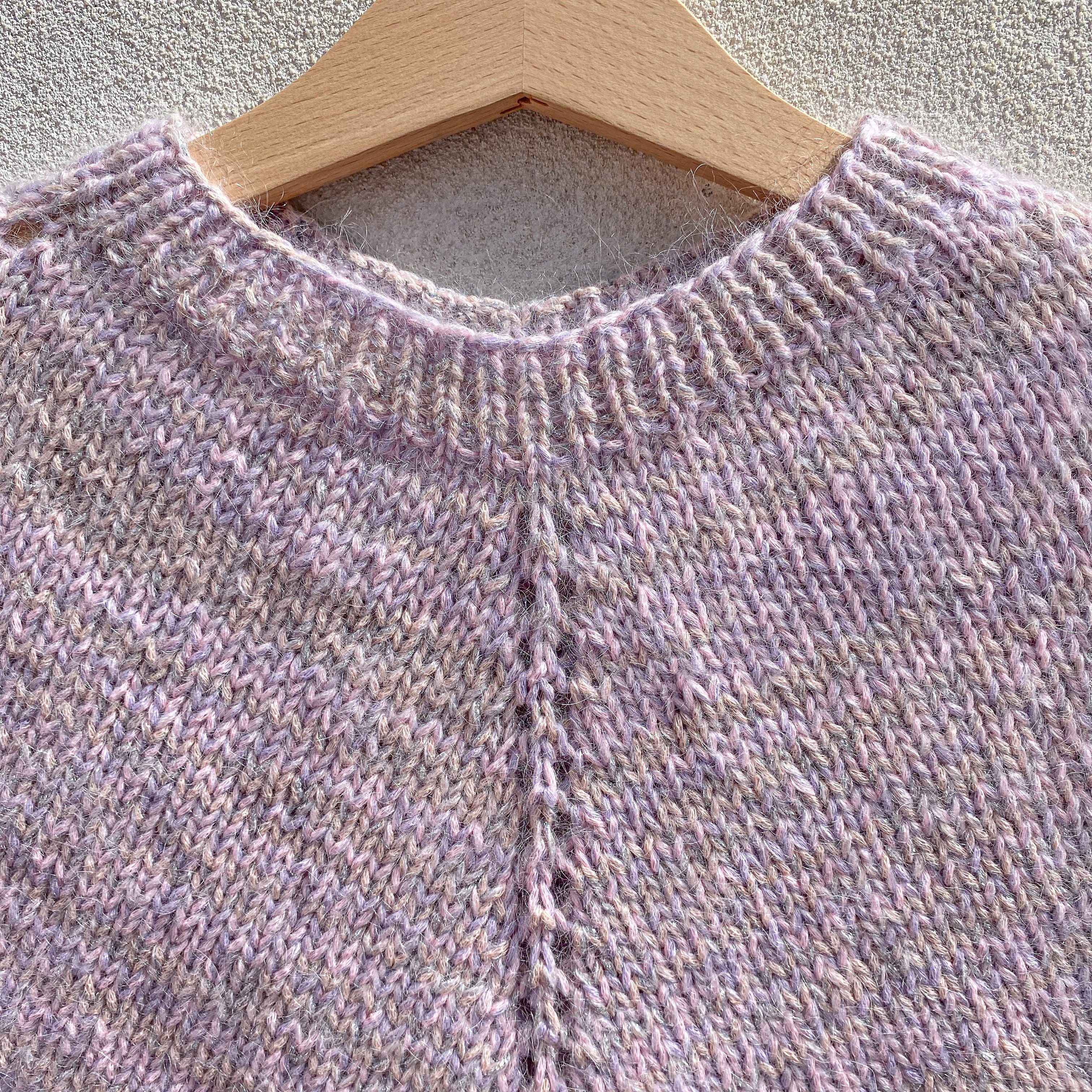 hobbii-sophia-kinderponcho-strickanleitung-4-jahre-glitzer image 2