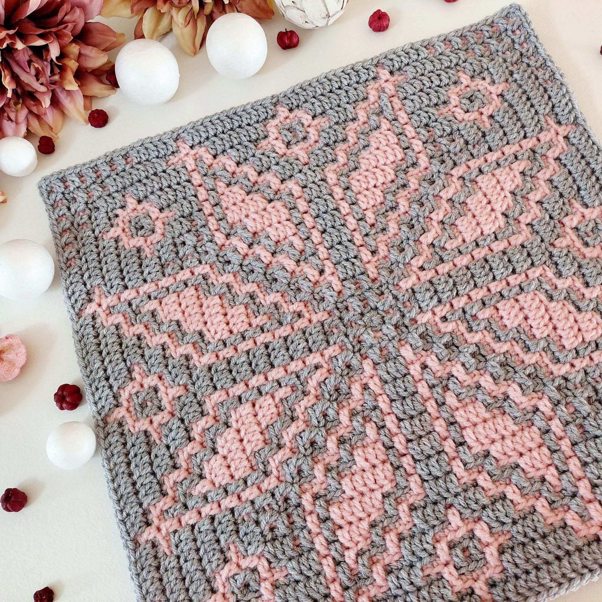 hobbii-glorious-bloom-quadrat-h-kelanleitung-37-5-cm-blumen image 2