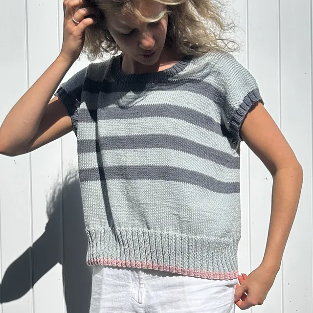 hobbii-sawyer-top-strickanleitung-medium-streifen image 1