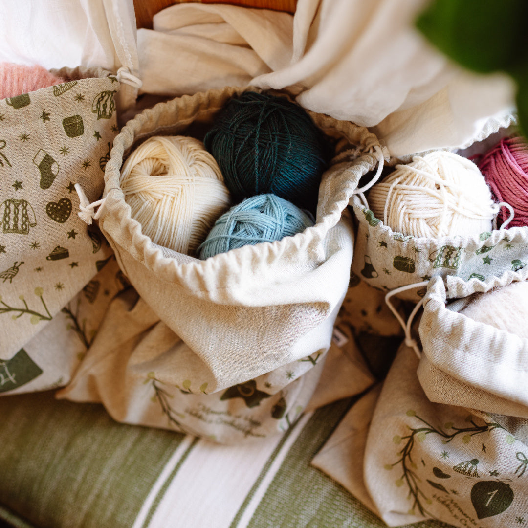 hobbii-moments-of-hygge-h-kel-adventskalender-2026-garnset image 5