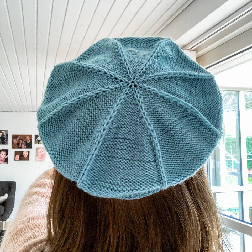 hobbii-spring-vibes-beret-m-tze-strickanleitung-pdf image 1