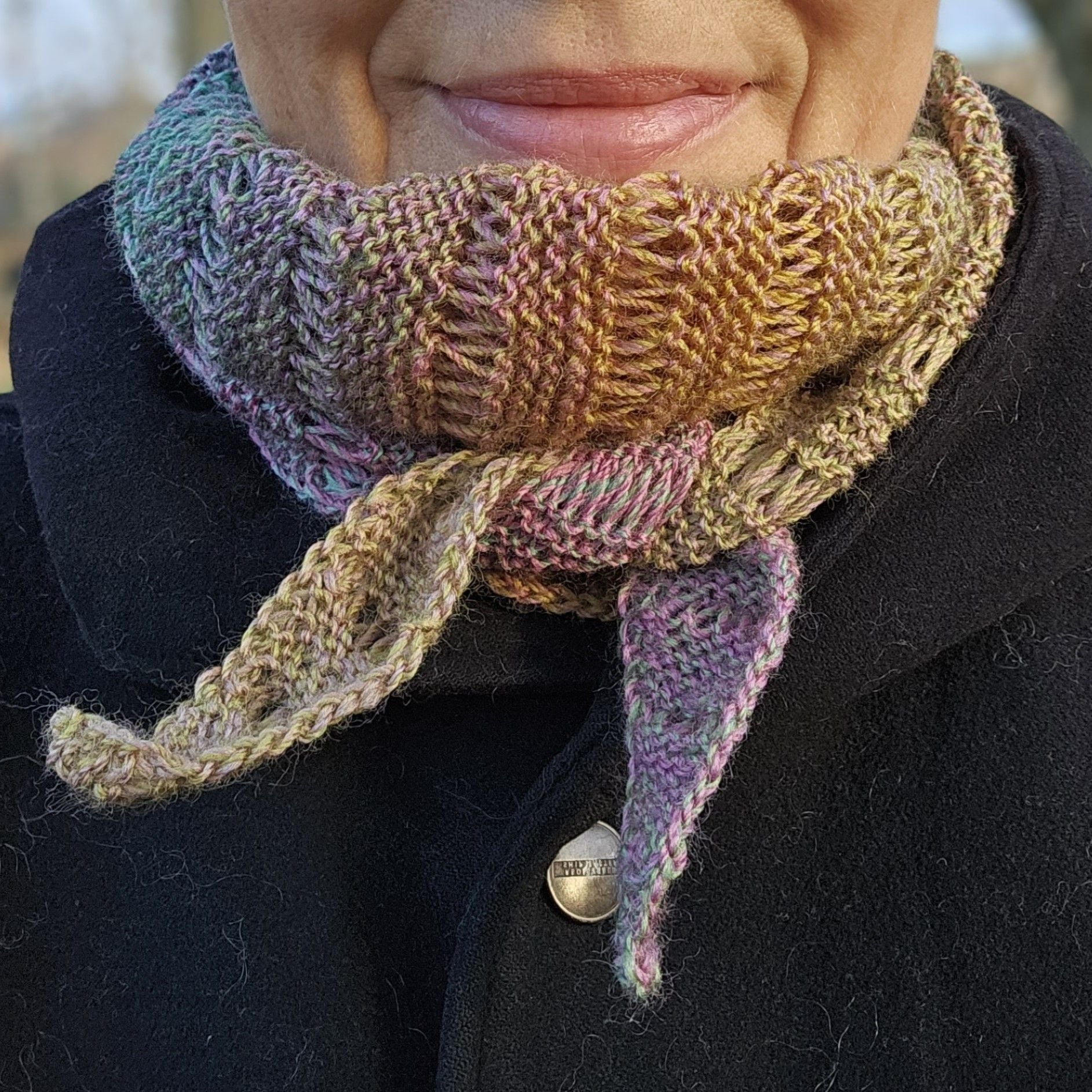 hobbii-bandit-bandana-strickanleitung-halstuch-small image 1