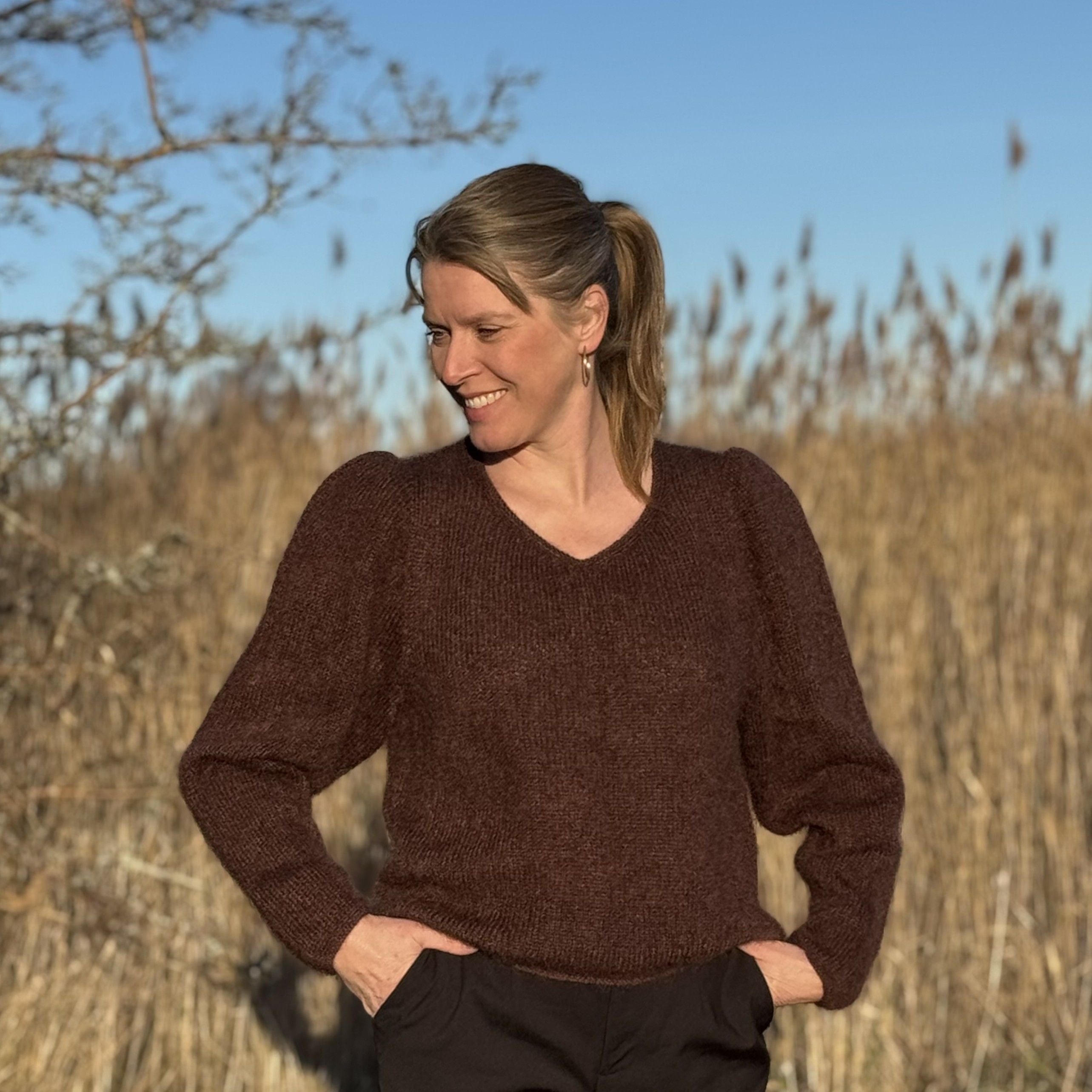hobbii-kastanje-pullover-strickanleitung-xs-xl-kid-silk image 1