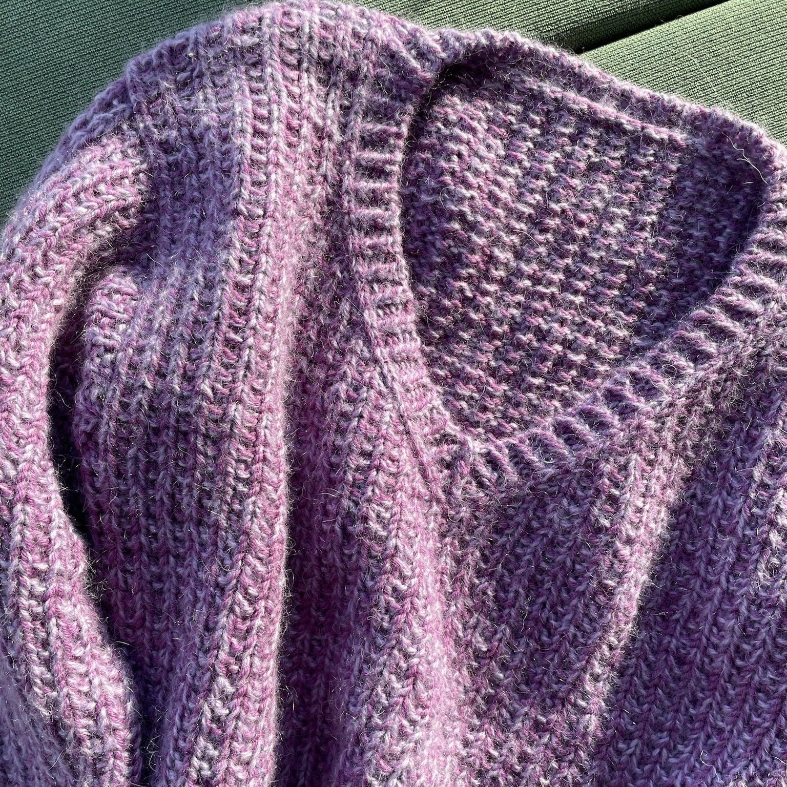 hobbii-easy-evening-sweater-v-pullover-strickanleitung-pdf image 4