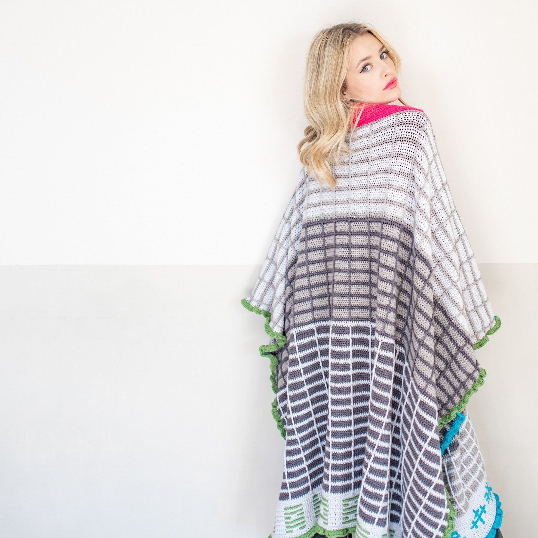hobbii-anleitungen-norse-zen-h-kelanleitung-poncho-pdf image 2